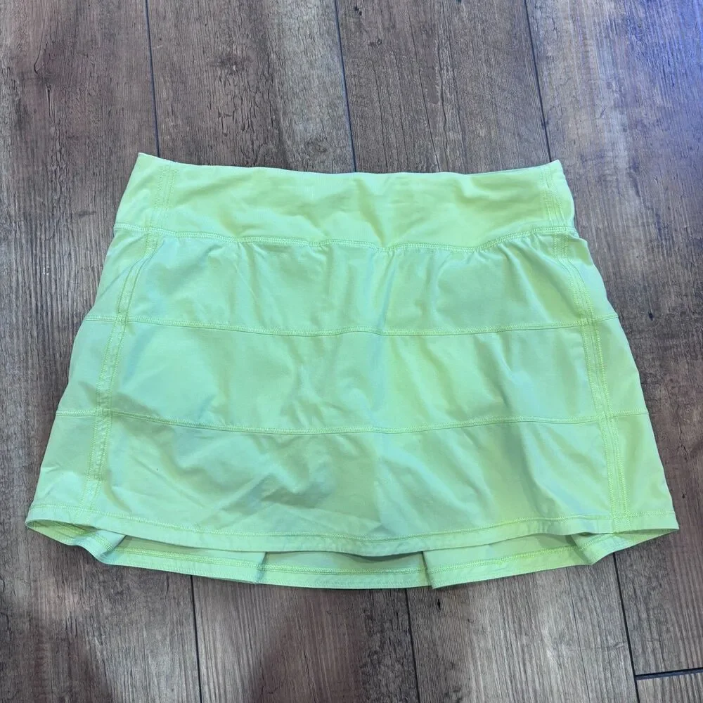 Lululemon Pace Rival Mid-Rise Skirt in Neon Green/Yellow Size 8 Athletic Outdoor - Picture 2 of 8